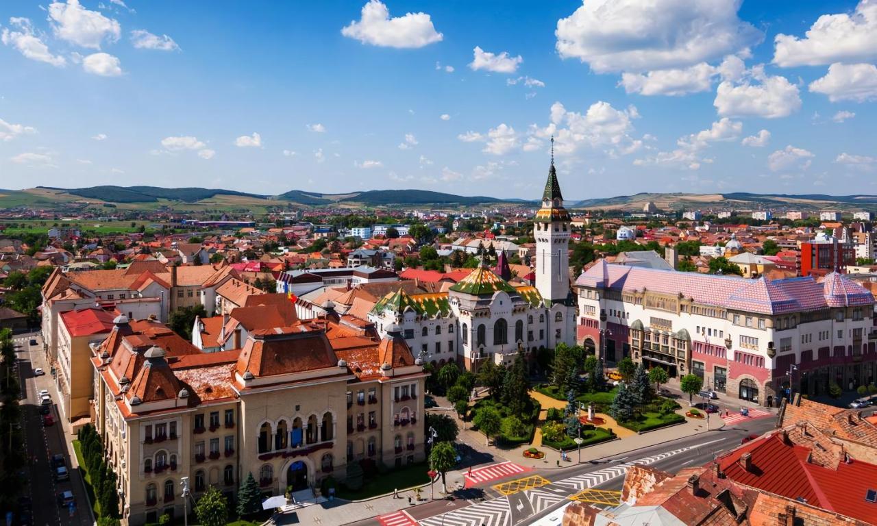 Butterfly Apartment-Hidden Gem In The Heart Of Târgu-Mureş Zewnętrze zdjęcie