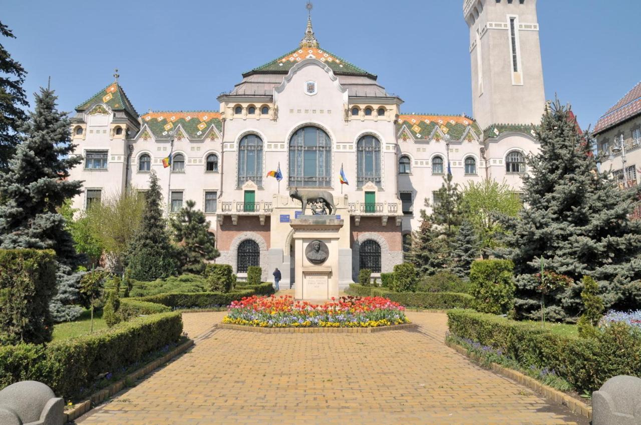 Butterfly Apartment-Hidden Gem In The Heart Of Târgu-Mureş Zewnętrze zdjęcie